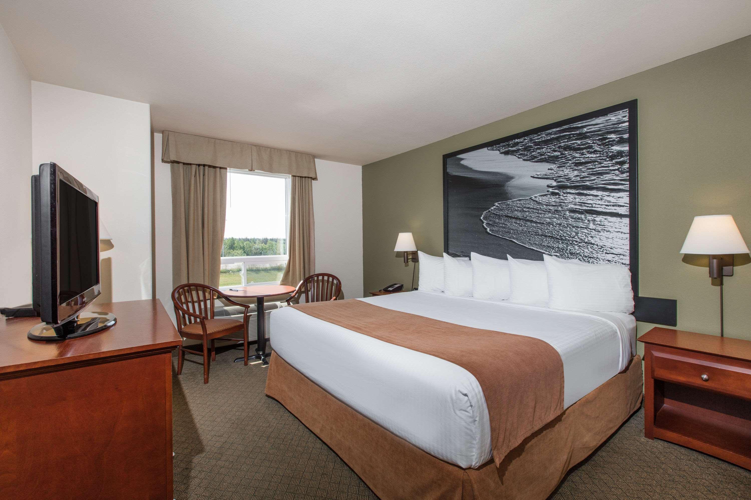 Super 8 By Wyndham Ns Hotel
