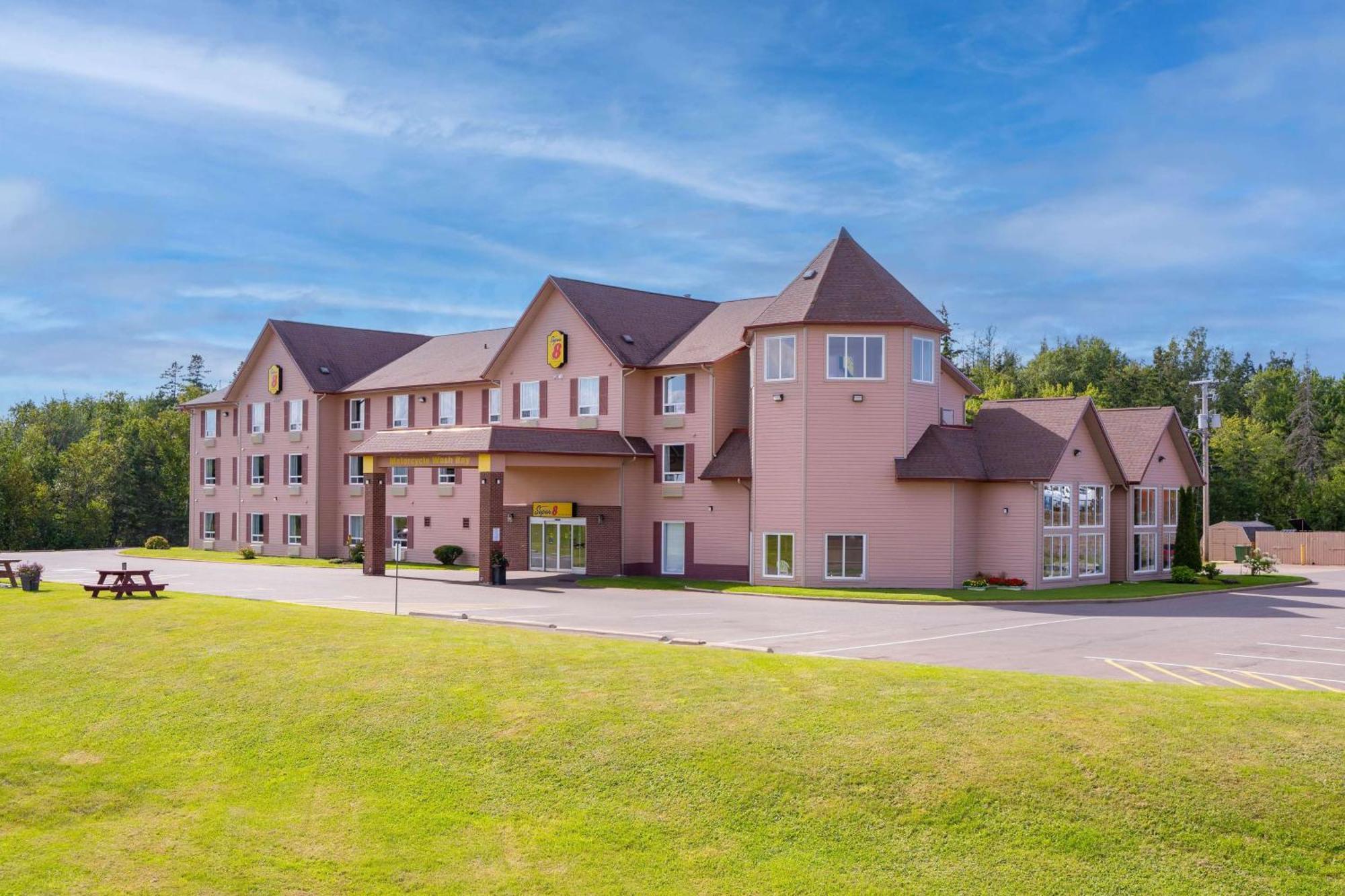 Hotel Super 8 By Wyndham Ns Amherst