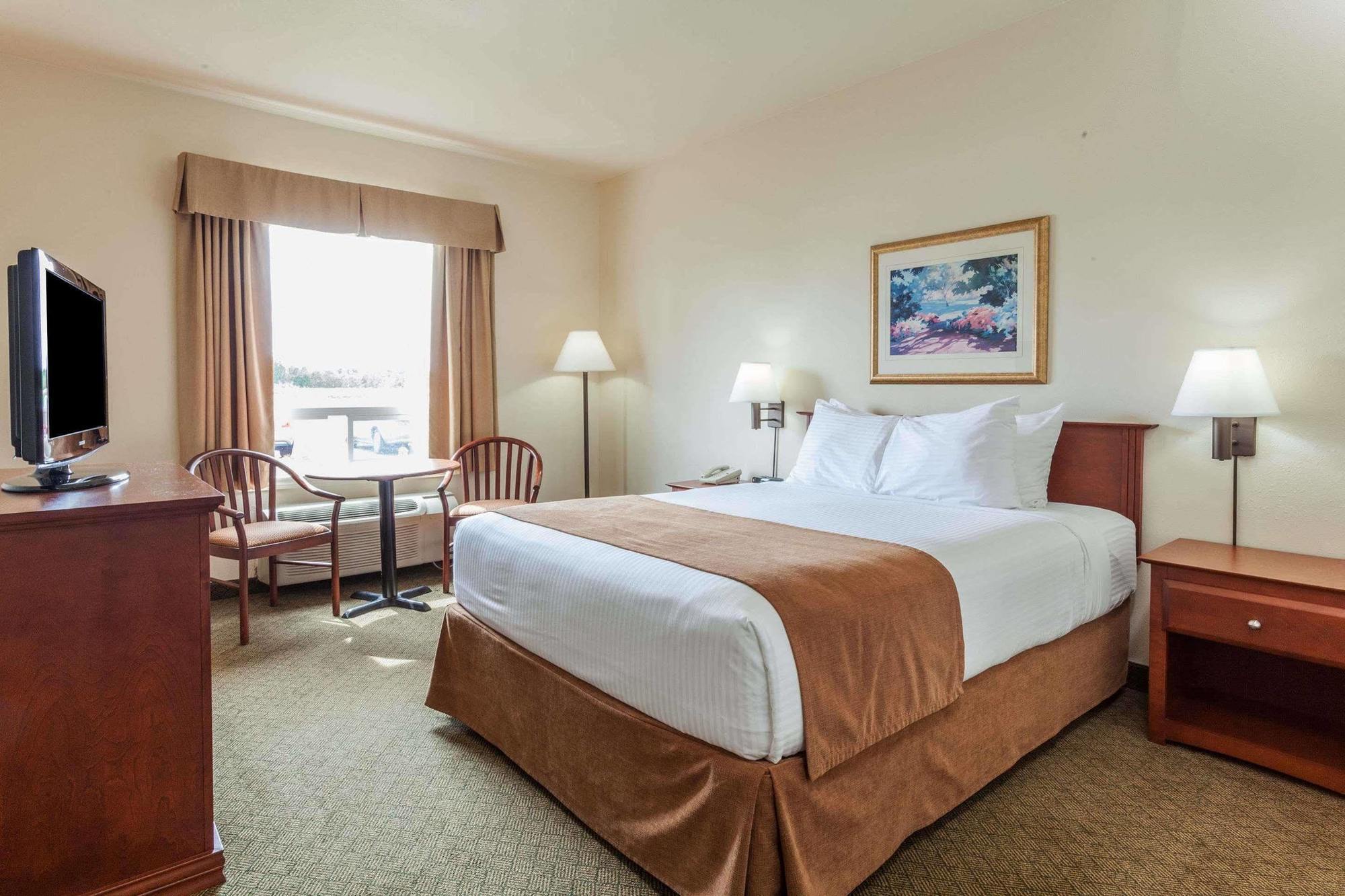 Super 8 By Wyndham Ns 3* Amherst