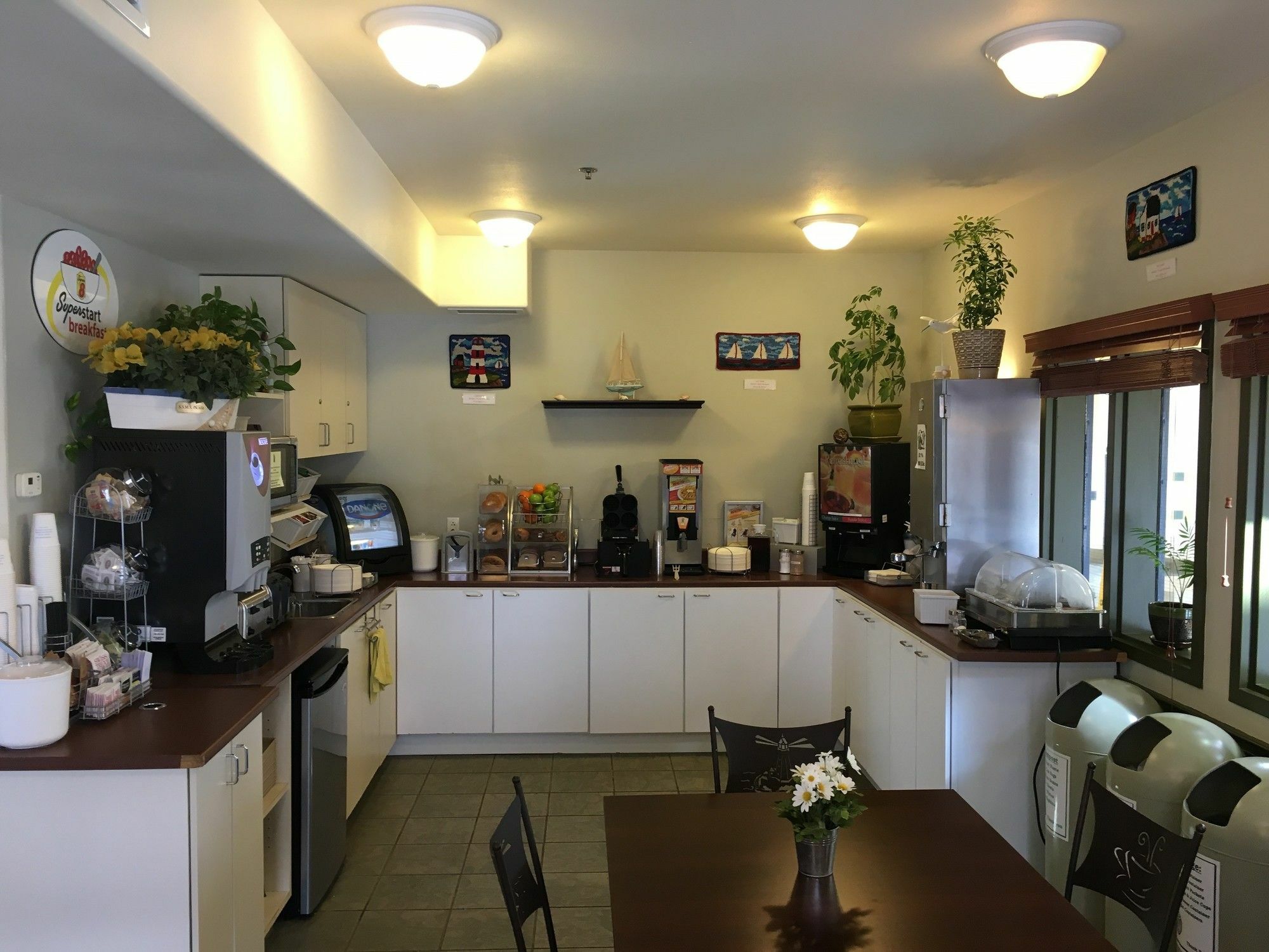 Super 8 By Wyndham Ns 3*